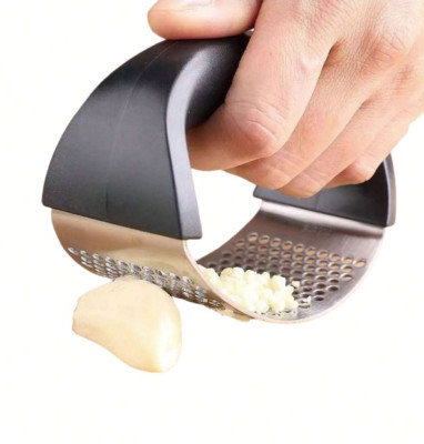 1pc Stainless Steel Garlic Masher, Multifunctional Kitchen Gadget For Pressing