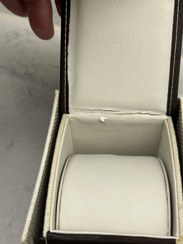 GENUINE BAUME & MERCIER WATCH POUCH TRAVEL CASE WITH CUSHION BLACK - Picture 5 of 7