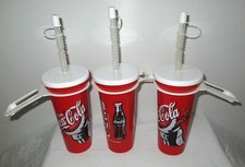 3er Set Coca Cola Becher Trinkbecher 0,5 Liter mit Deckel G&uuml;rtelclip Trinkhalm