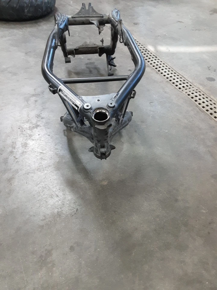 2014 14 13-15 Honda CBR500R CBR500 Main Frame Chassis Black *BOS ONLY*  - Image 3 of 4