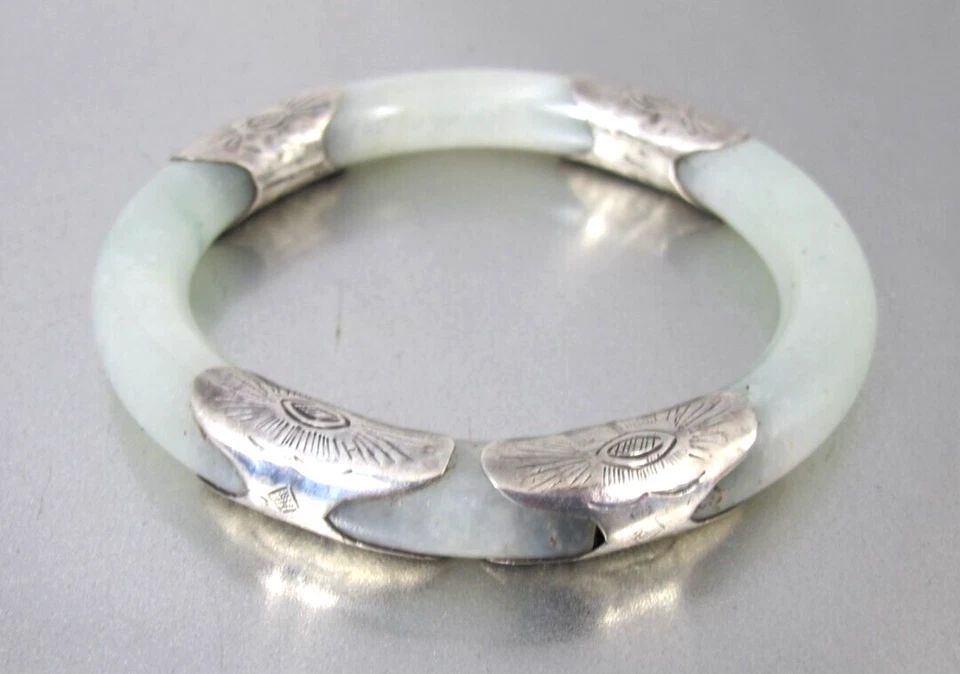 Vtg. Chinese Export Sterling Silver Nephrite Jade Bangle Bracelet - Image 4 of 4