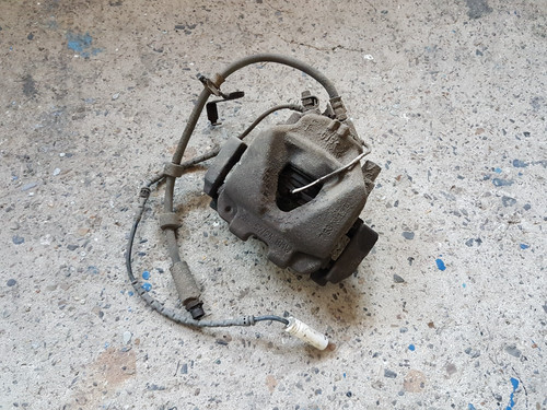 BMW X1 E84 3er E90 E91 LCI Bremssattel mit Träger vorne links 57/24 6778145