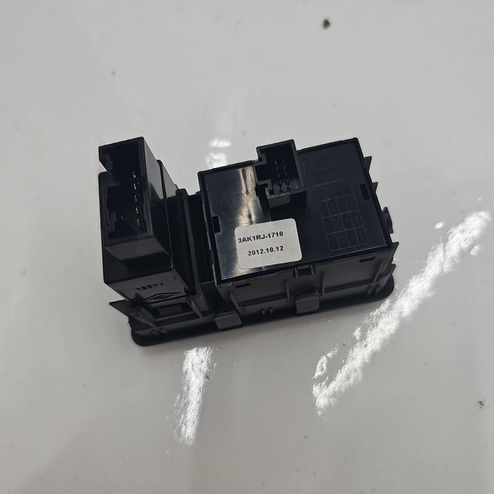 12-14 HYUNDAI ACCENT TRACTION CONTROL ACTIVE ECO SWITCH 3AK1RJ-1710 Dimable - Image 2 of 4