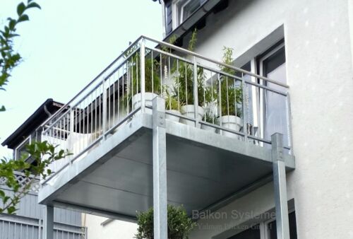 Balkonbau Vorstellbalkon 3 x 2 m Anbaubalkon Stahl feuerverzinkt Stabgeländer - Bild 1 von 7
