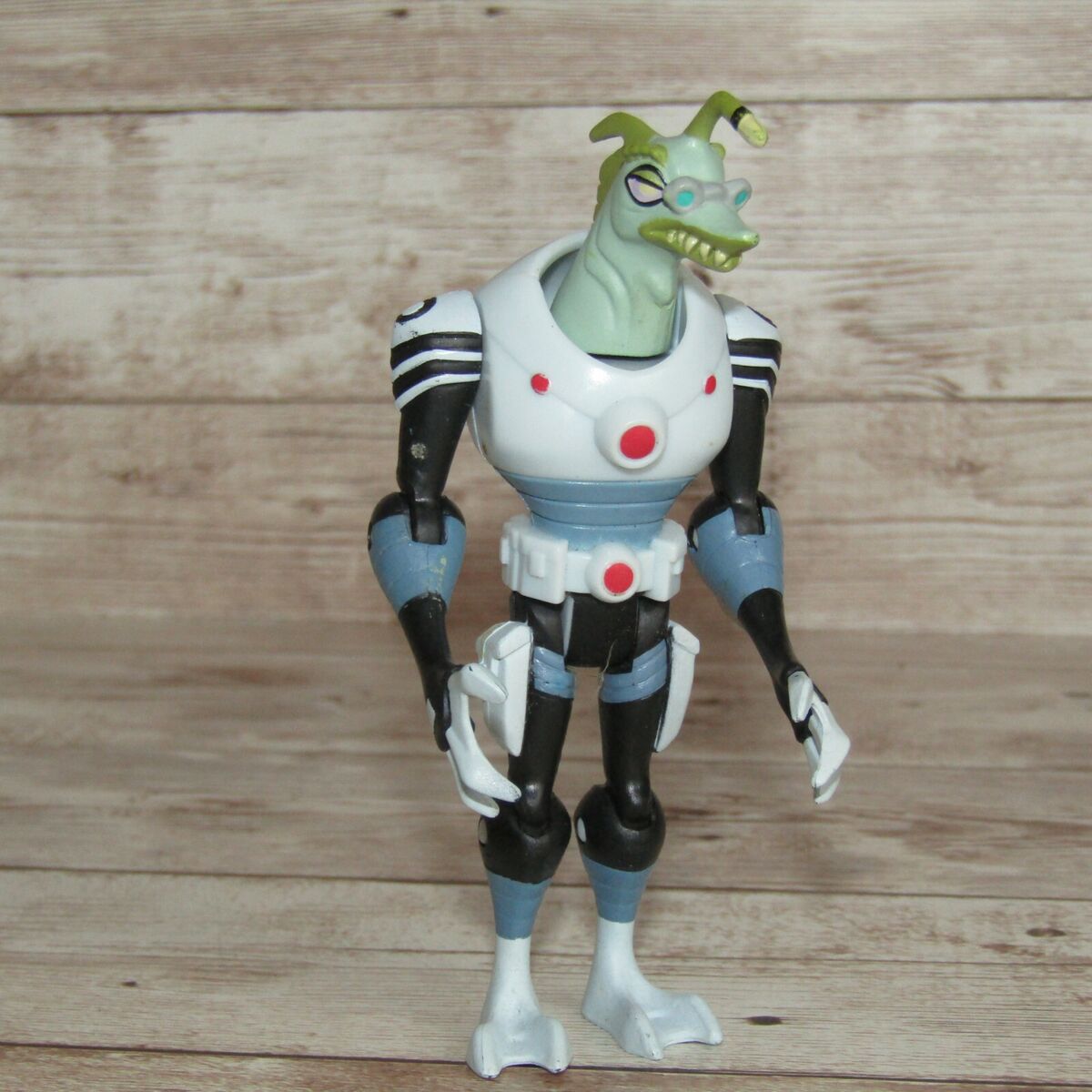 Ben 10 Ultimate Alien Omniverse Action Figures Gwen Vilgax Echo Echo  Heatblast