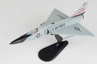 Hobby Master 1/72 F-106A Delta Dart Airplane #59-0062 USAF 1st FW, 84th FIS