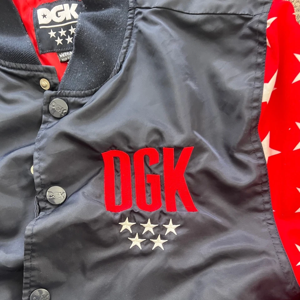 Chaqueta Universitaria DGK Mediana Azul Marino Rojo Estrellas Béisbol Bombardero Ropa de Calle Foto 4 de 4