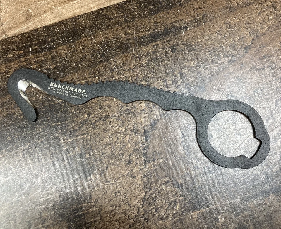 Cortador de correa hecho en banco negro 8 ganchos largo rescate BLKWSN NSN: 4240-01-568-3219 Foto 2 de 4