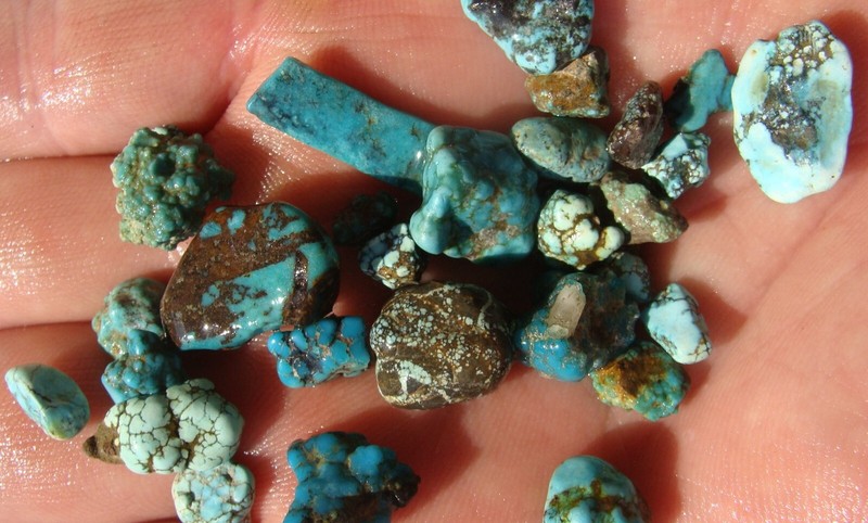 #8 Number Eight Vintage Beautiful Spiderweb Turquoise Nuggets NEVADA 575 KTS