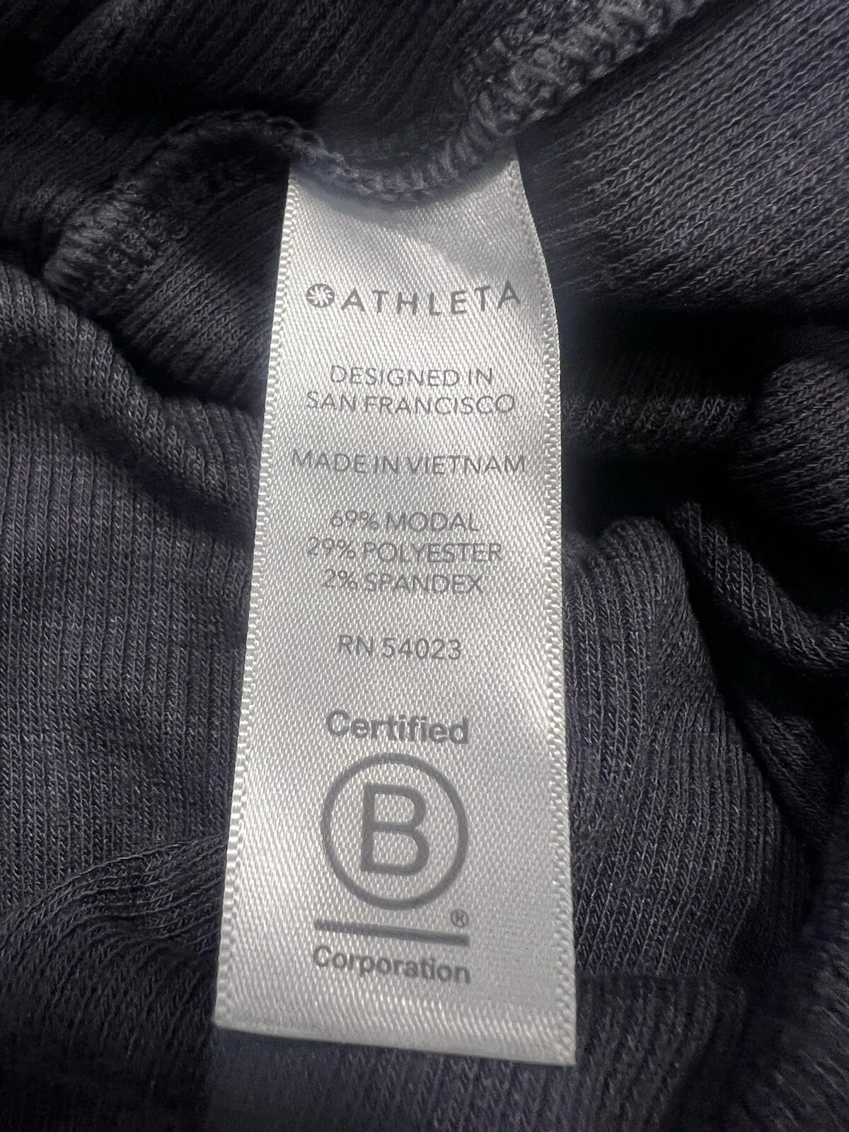 athleta long sleeve active shirt