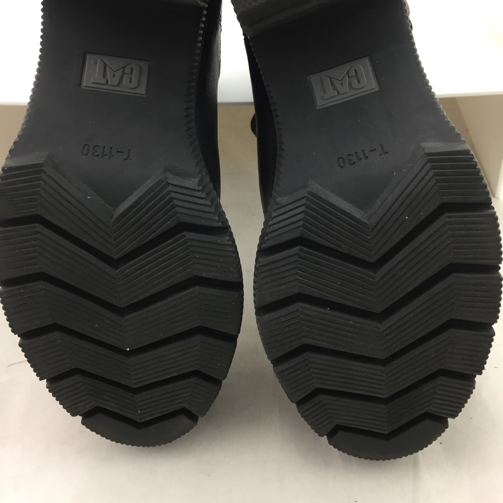 Caterpillar Women's Boots Size 6 Black Stretch Panel Ribbed Wide Pull