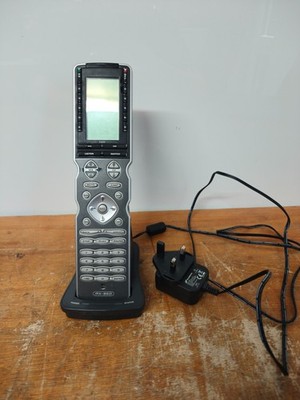 Universal Fernbedienung URC MX-950 Aurora IR/RF Komplett Akku & Ladegerät