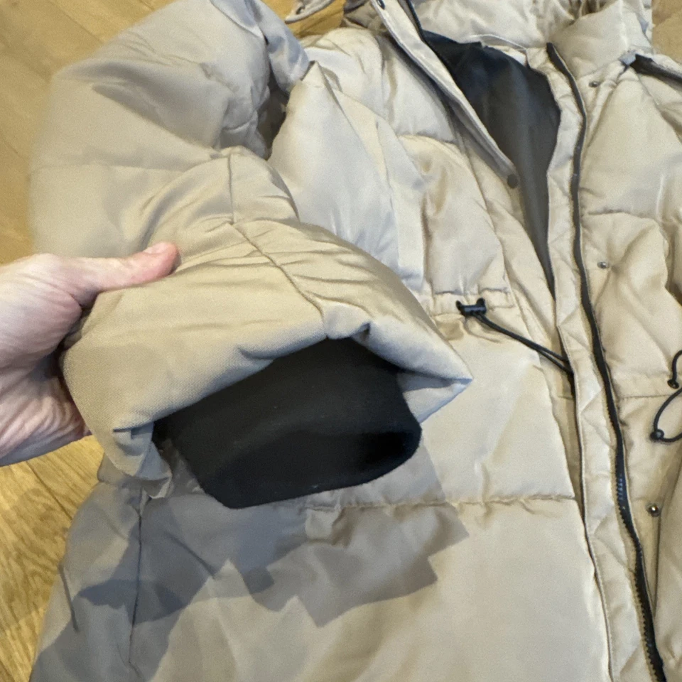 Abrigo acolchado resistente a la ducha F&F Longline con capucha en neutro comprado por 89 £ Foto 4 de 4