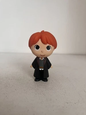 Funko Mystère Mini Harry Potter Séries 1 Ron Weasley École Uniforme Vinyl Figure - Photo 1/3