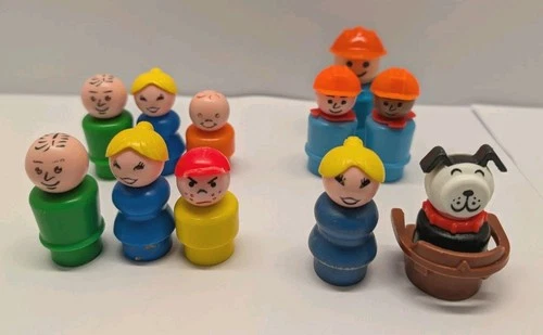 Vintage Fisher-Price Little People Lot Of 11 Wood And Plastic - Dog- Mom- Dad