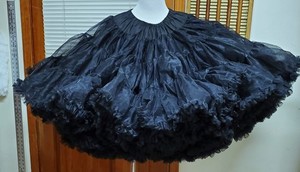 Vintage PROMENADERS Square Dancing 24" Petticoat BLACK 2 VERY FULL Layers-SIZE L