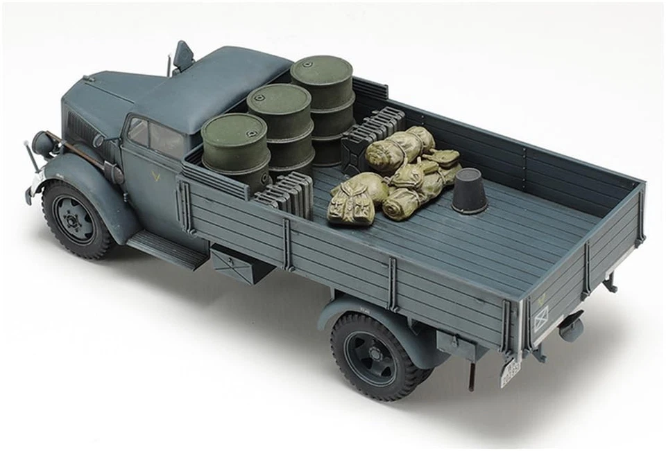 1/48 Military Miniature No.85 German Army 3 Ton 4×2 Cargo Truck Plastic Model 32 - Image 2 of 4
