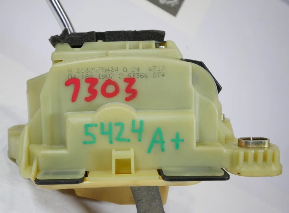 🟩03-09 Mercedes W203 W209 C230 C320 C240 C280 Floor Gear Shifter 203 267 5424 - Image 4 of 4