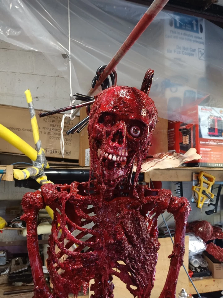 New! GORY SKELETON on HOOK Halloween Props, OOAK by: MADMATSHORRORSHOP - Image 4 of 4