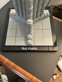 LEGO ARCHITECTURE: Burj Khalifa (21008)