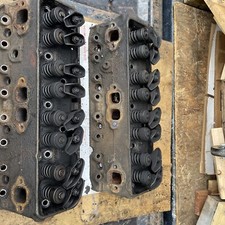 Oem Original Small Block Chevy Cylinder Heads 327 350 Truck C10 C20