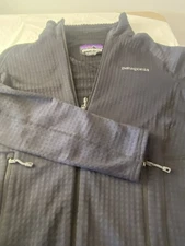 Women's Patagonia Black Polar Tec Hi-Neck Soft Shell Waffle Design-Size XS