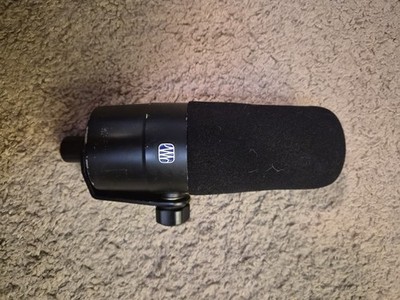 PreSonus PD-70 Broadcast Dynamic Microphone - Black