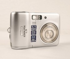 NEW Unused Nikon Coolpix L3 Vintage Digital Camera 5.1MP 3x Zoom Complete