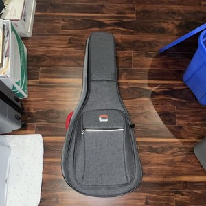 Classical Guitar Case w/ backpack straps