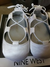 Nine West Selene Crib shoes White sz 2 baby shoes