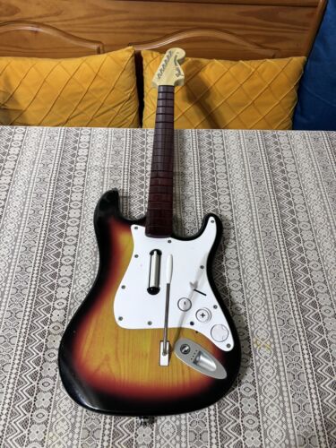 Rock Band Fender Stratocaster Wireless Guitar NWGTS2 (Sunburst) – No Dongle Wii