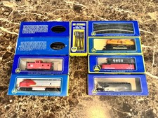 Vintage AHM HO Train Set w/ 1 Engine, 8 Train Cars, Full Track, And Power Pack