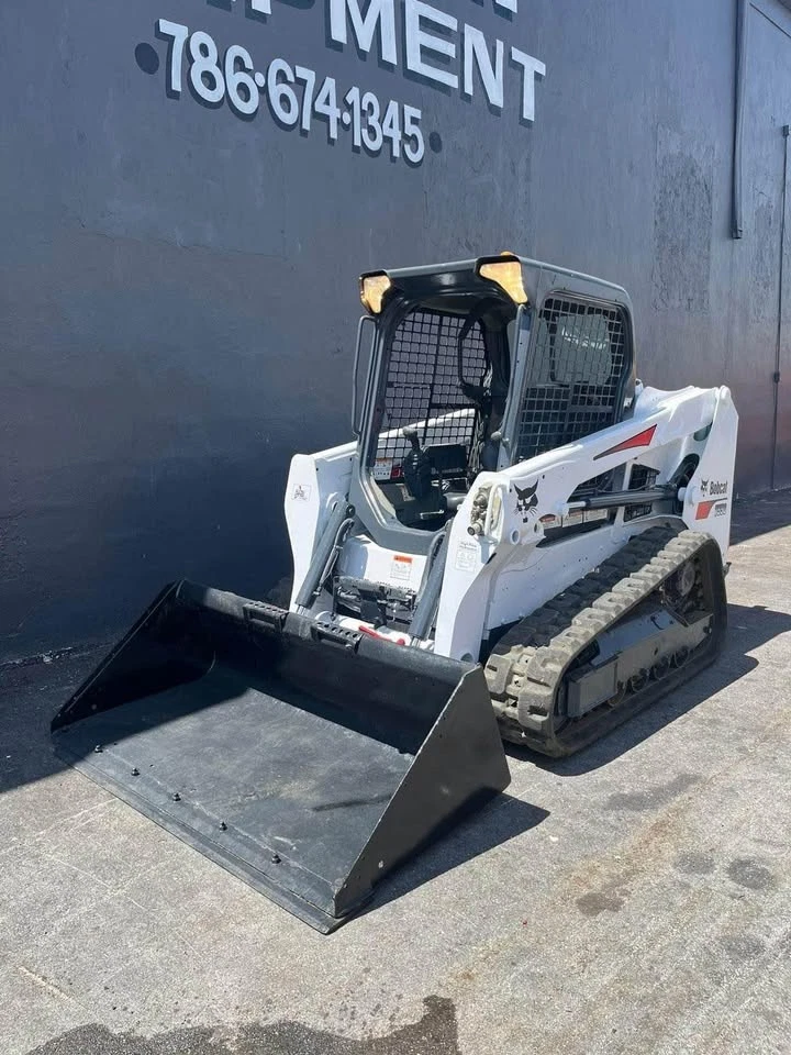 Bobcat T550 2017 minicargadora cargadora de orugas joystick Foto 2 de 4