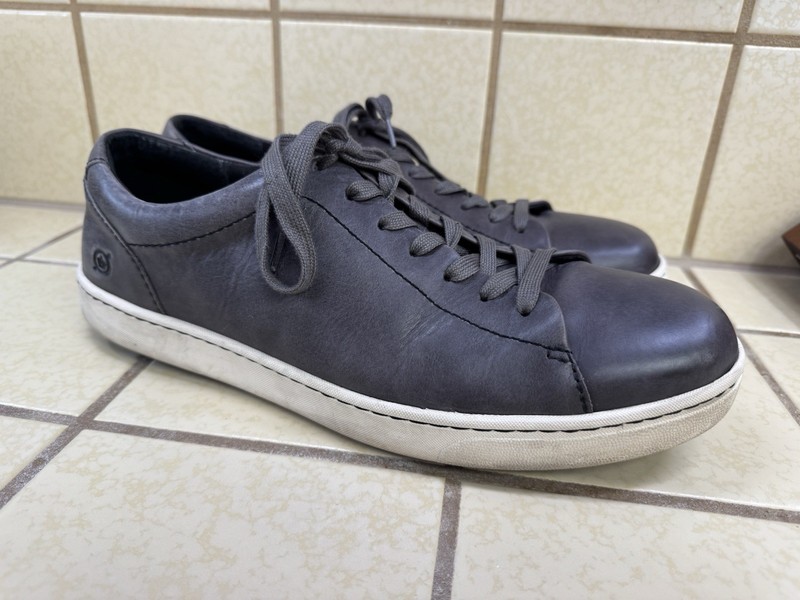 Born Men’s Gray Leather Sneakers Tennis Shoes Size 12M