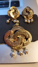 Distinctive 14k Set Chased earrings/pendant- knot design w pearl accents