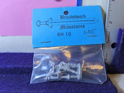 Broadsword P-03 b Paladin w. Lance BM 10 NIP NOS Miniatures Metal Carded bag