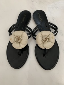 chanel flower sandals