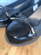womans size 8Uk Flats nice condition (Stock Nu A3 )
