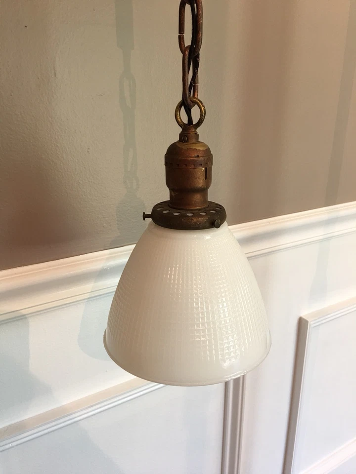 Lámpara colgante antigua de latón con cable con globo blanco leche 9G Foto 3 de 4