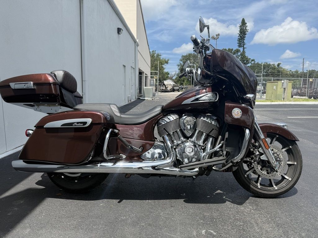Image of 2019 Indian Motorcycle Chieftain Limited Dark Walnut