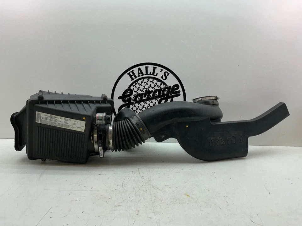 Purificador de Aire GMC YUKON XL 1500 00-08 5.3L Conjunto Completo con Manguera Alta Capacidad Foto 2 de 4