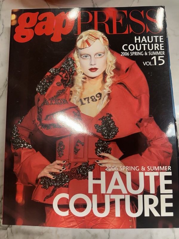 GAP Press Magazine 2006 Spring Haute Couture Runway Chanel Dior Prada Gucci