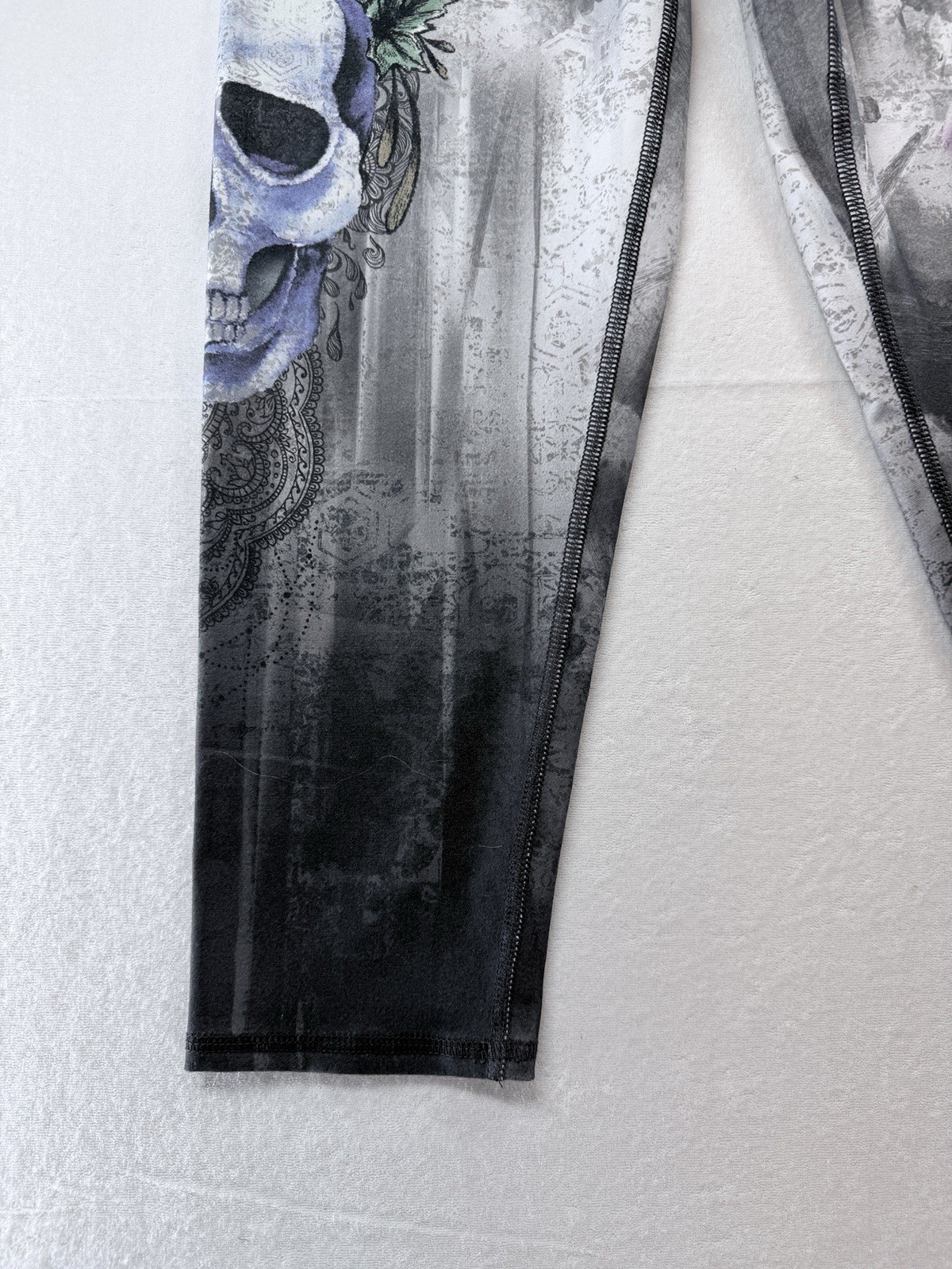 Evolution & Creation Activewear Skull Print Yoga … - image 6