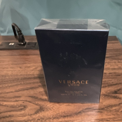 Versace Eros Eau de Toilette Spray 100 mL 3.4 fl. oz. Regular Size