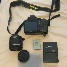 Nikon D3500 24.2MP with 18-55mm VR Lens Kit DSLR Camera (Used). Box NOT included