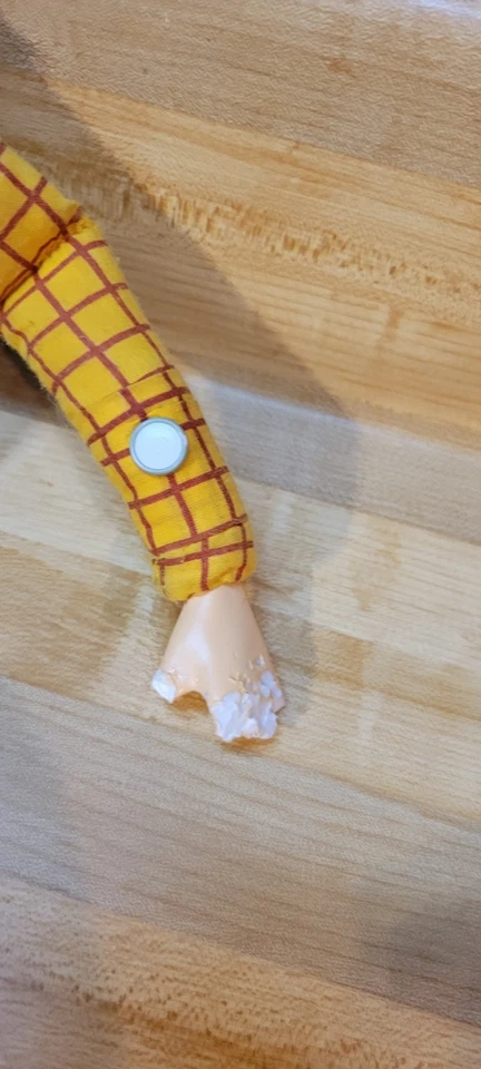 Boneca de Pelúcia Vintage Disney Pixar Toy Story 16" Cowboy Woody Pull String Andy - Imagem 4 de 4