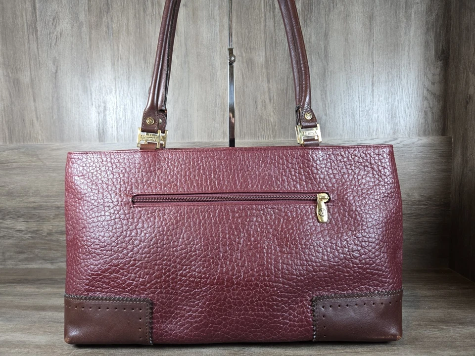 Bolso de hombro Valentina de cuero granulado marrón borgoña con doble asa Foto 4 de 4