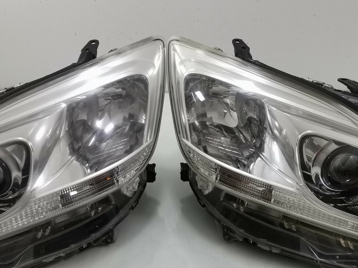 JDM Toyota MARK X ZIO ANA10 GGA10 ANA15 OEM Front XENON HID 