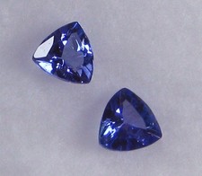 0,84 CT 2 PEZZI SBALORDITIVO! TOP RICH FUOCO VIOLACEO BLU TANZANITE NATURALE