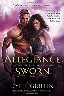 Allegiance Sworn Taschenbuch Kylie Griffin